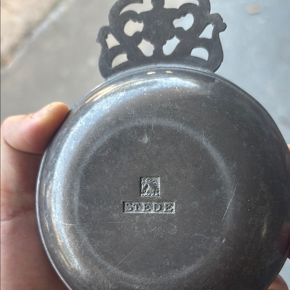 Stede Silver Decorative Plate - Picture 2 of 2